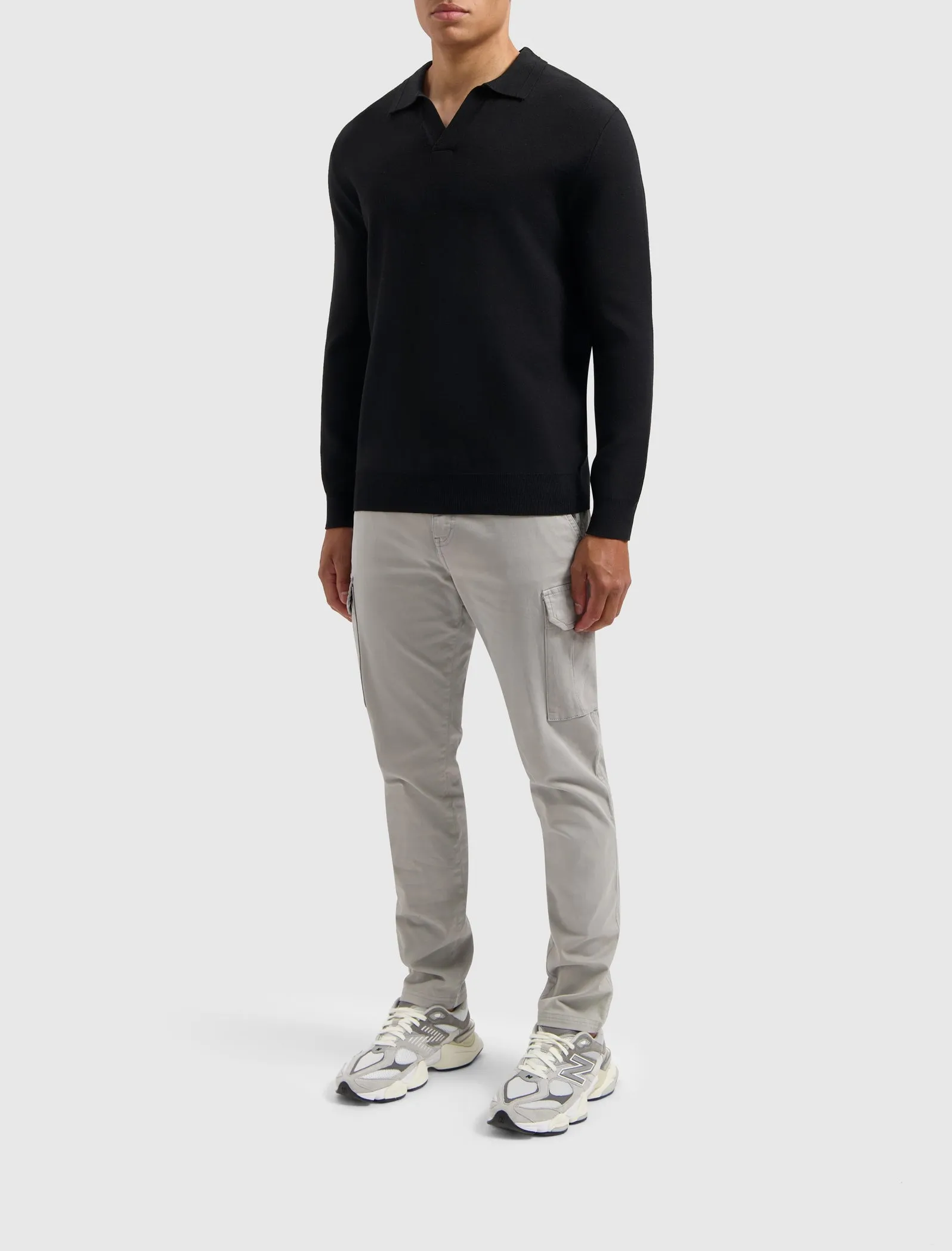 Buttonless Polo Knitwear | Black