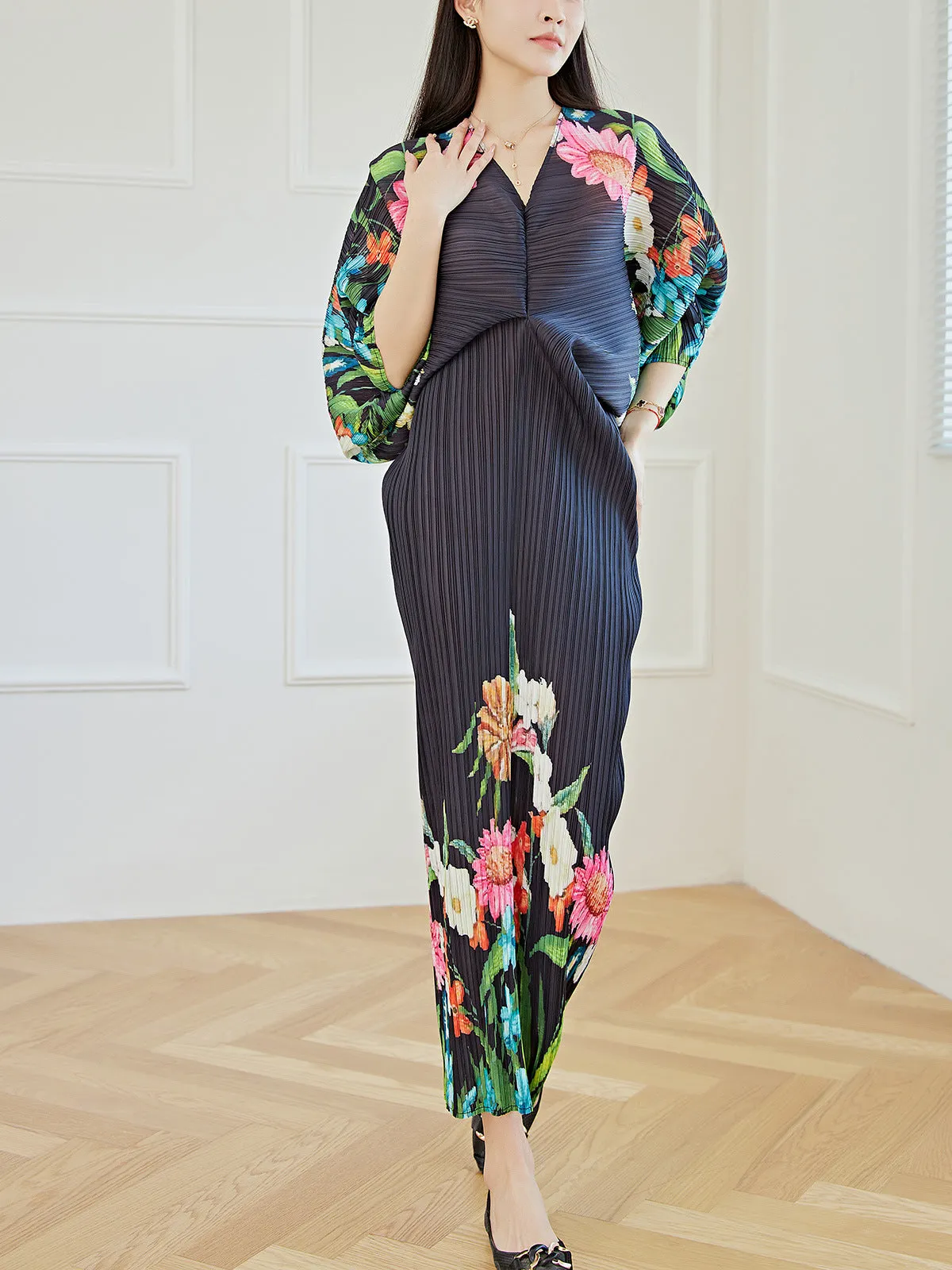 Miyake Pleated Floral Batwing Sleeve Dress