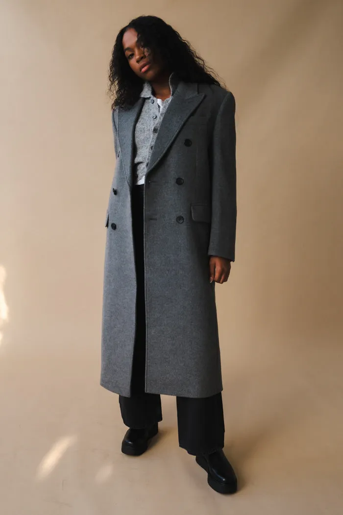 TAILORED DOUBLE-BREASTED WOOL COAT